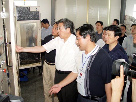 時任省委、省人大領(lǐng)導(dǎo)考察靈杰