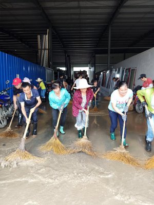 團結(jié)一致抗災救災